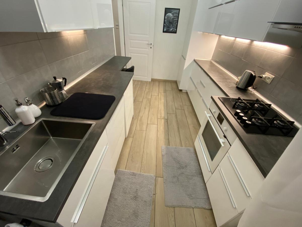 Waterfront District Apartment Genoa Luaran gambar